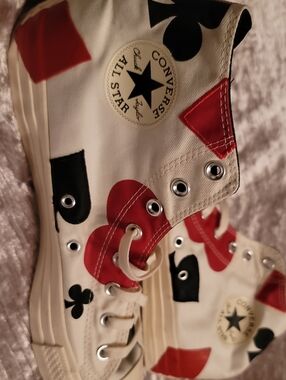 NWOT Converse Chuck Taylor All Star High "Deck of Card" (Model 165669C) Men's 12